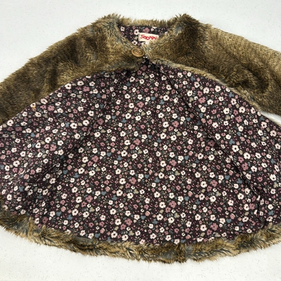 SIAOMIMI Faux Fur Jacket - Picture 5 of 6